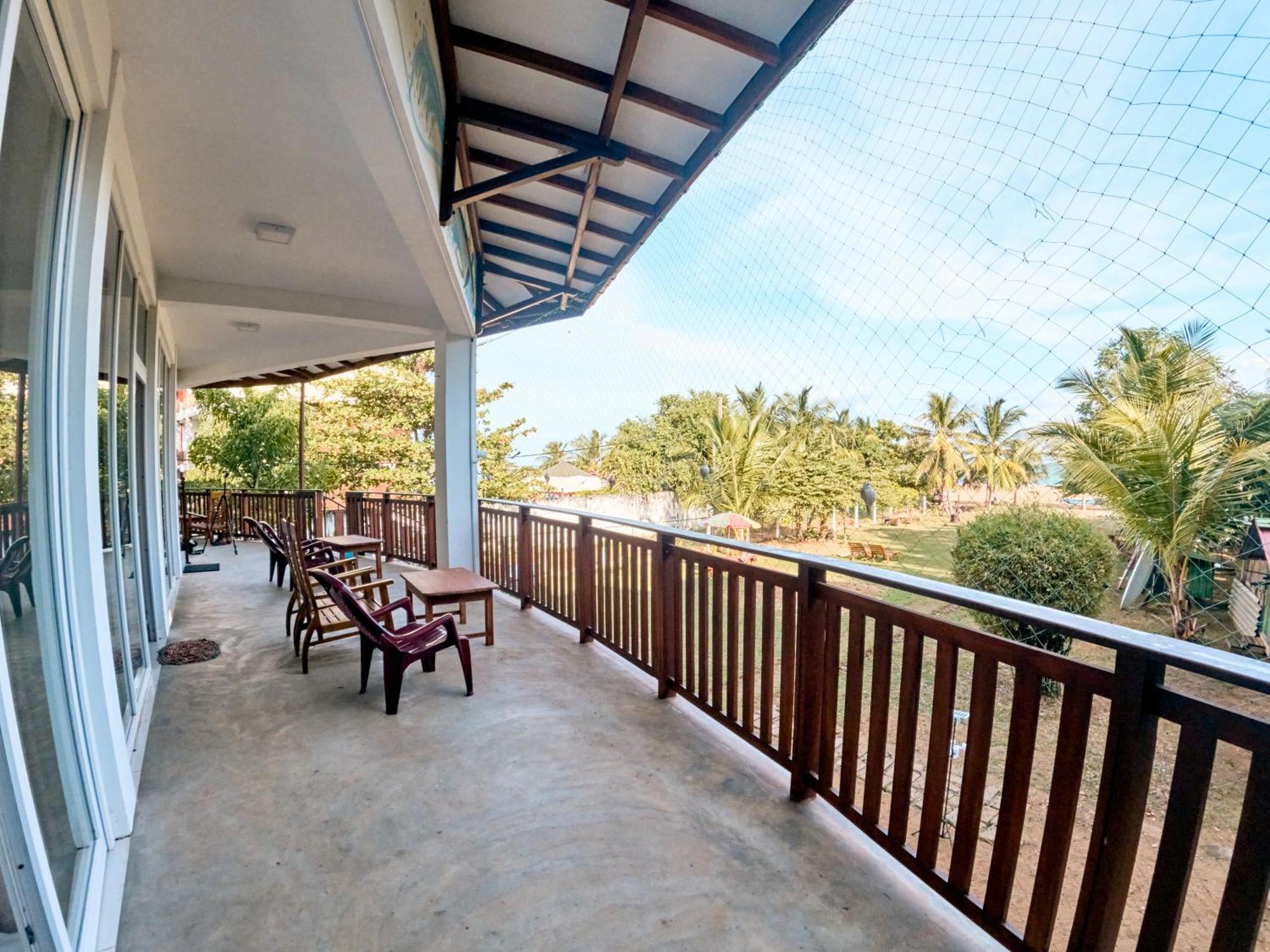 Baden Beach Hotel 칼쿠다 외부 사진