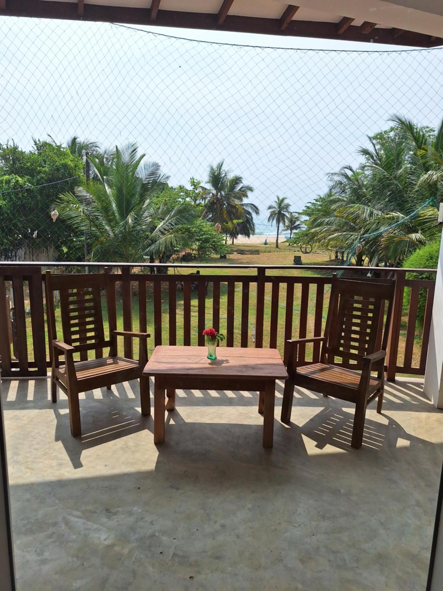 Baden Beach Hotel 칼쿠다 외부 사진